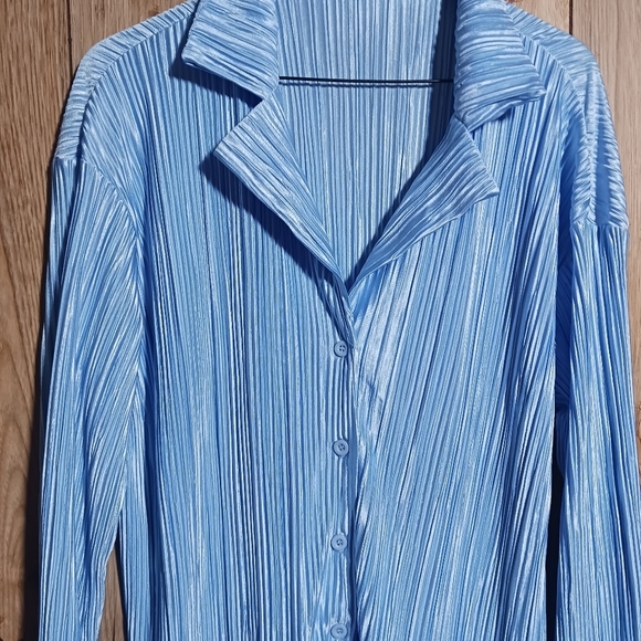 No Brand Crinkle Pleated Lounge Wear Button Down Shirt Size Medium - Picture 2 of 7